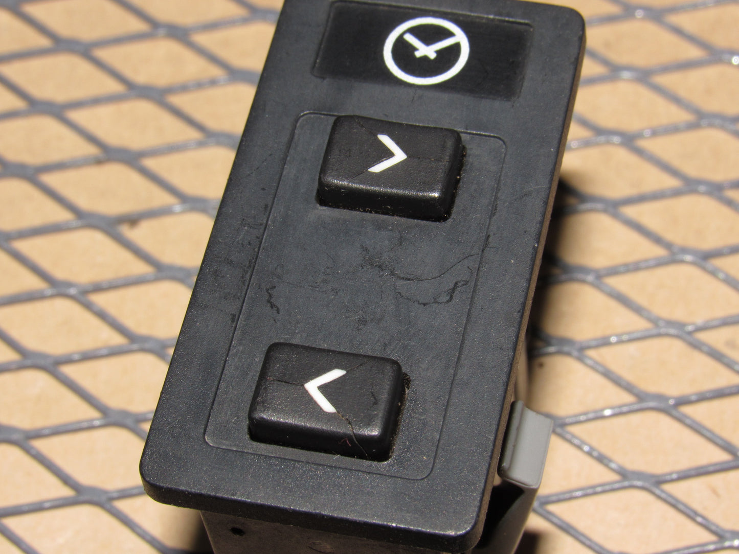 88 89 90 Volvo 760 OEM Clock Adjustment Switch