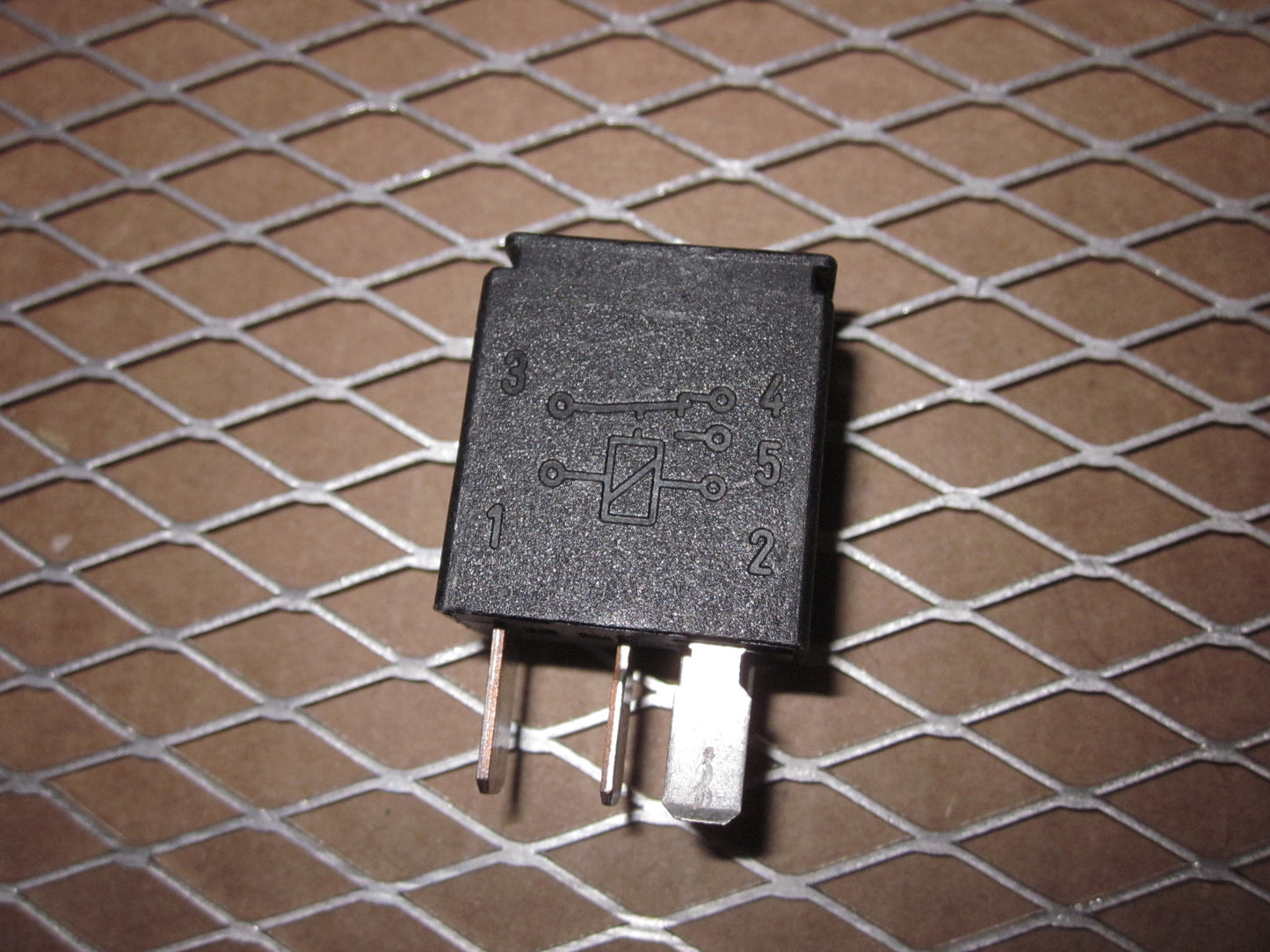 Volvo Relay 9441161 / 4RD 007 814-00