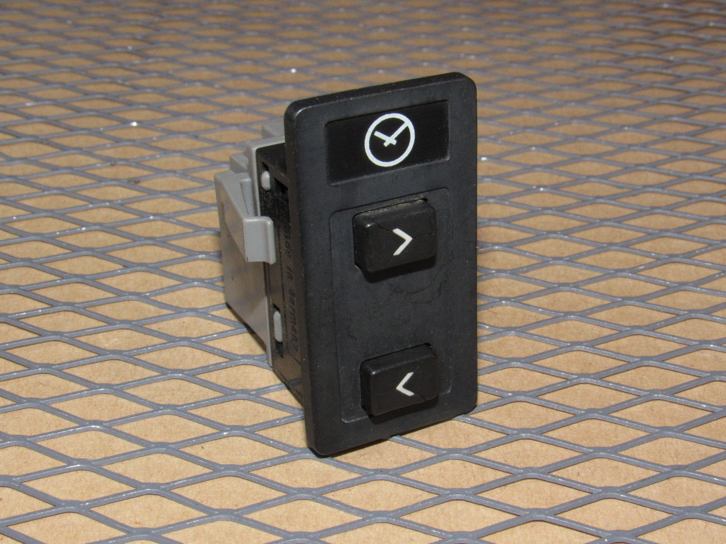 88 89 90 Volvo 760 OEM Clock Adjustment Switch