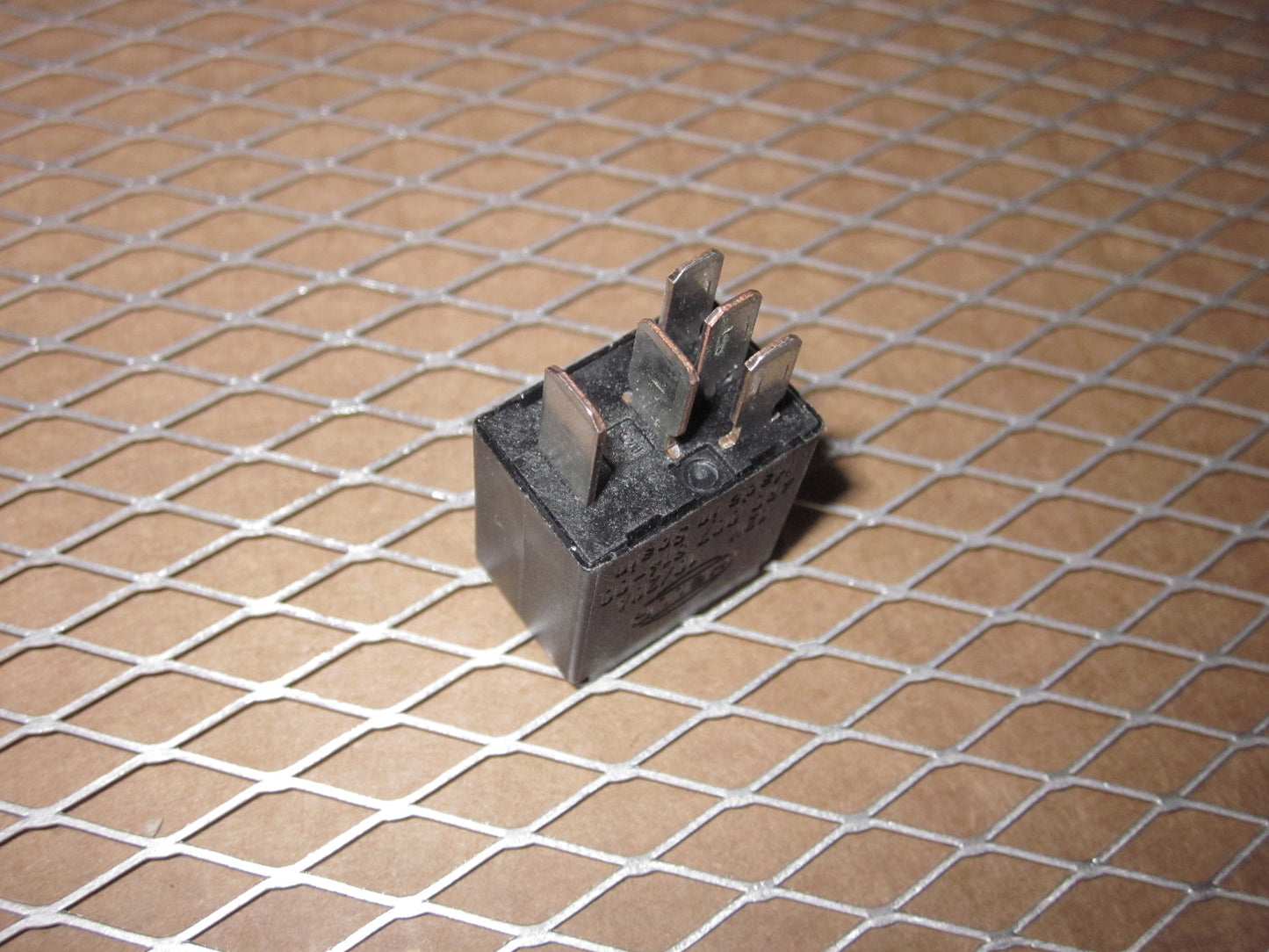 Volvo Relay 9441161 / 4RD 007 814-00