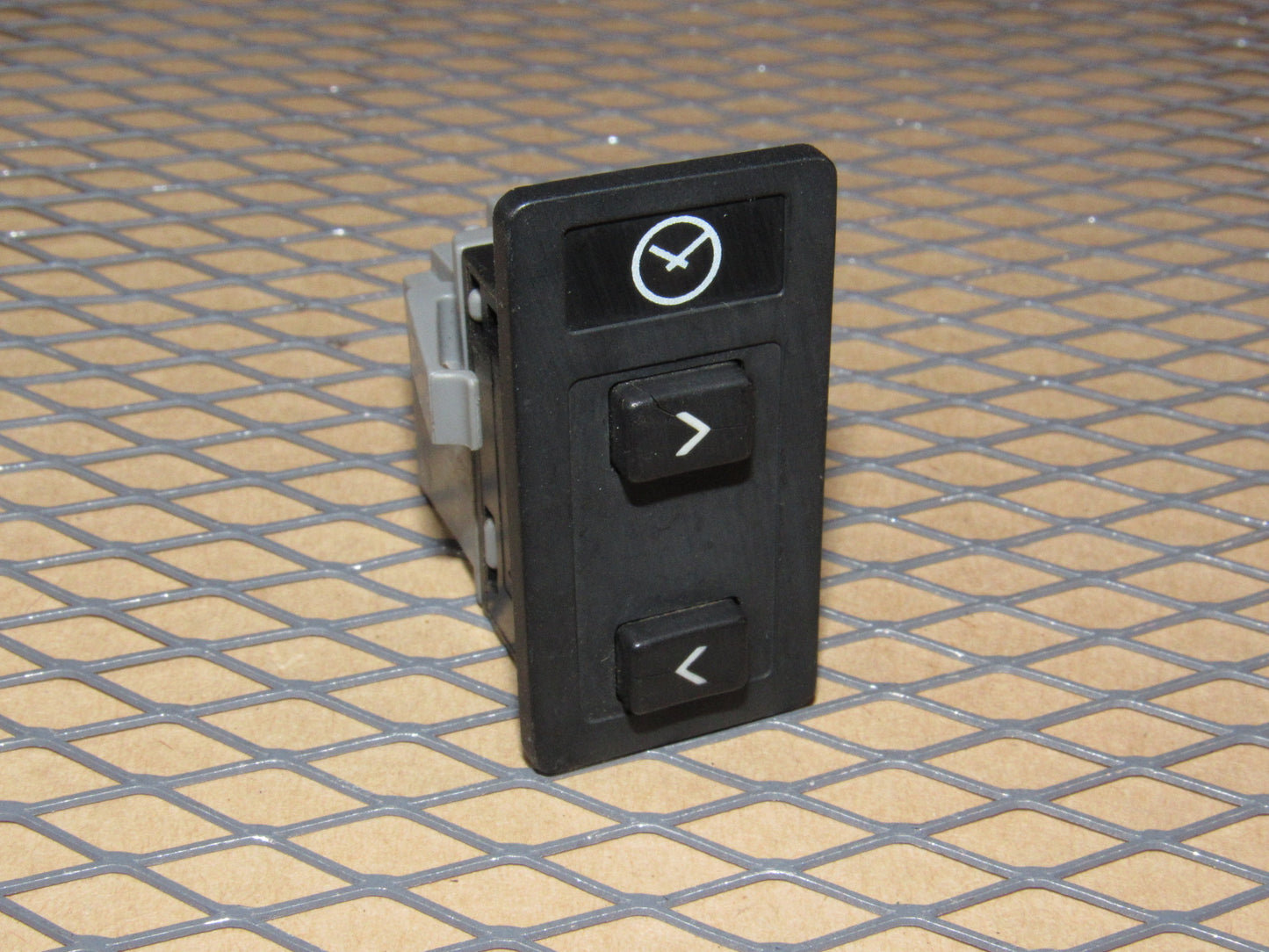 88 89 90 Volvo 760 OEM Clock Adjustment Switch