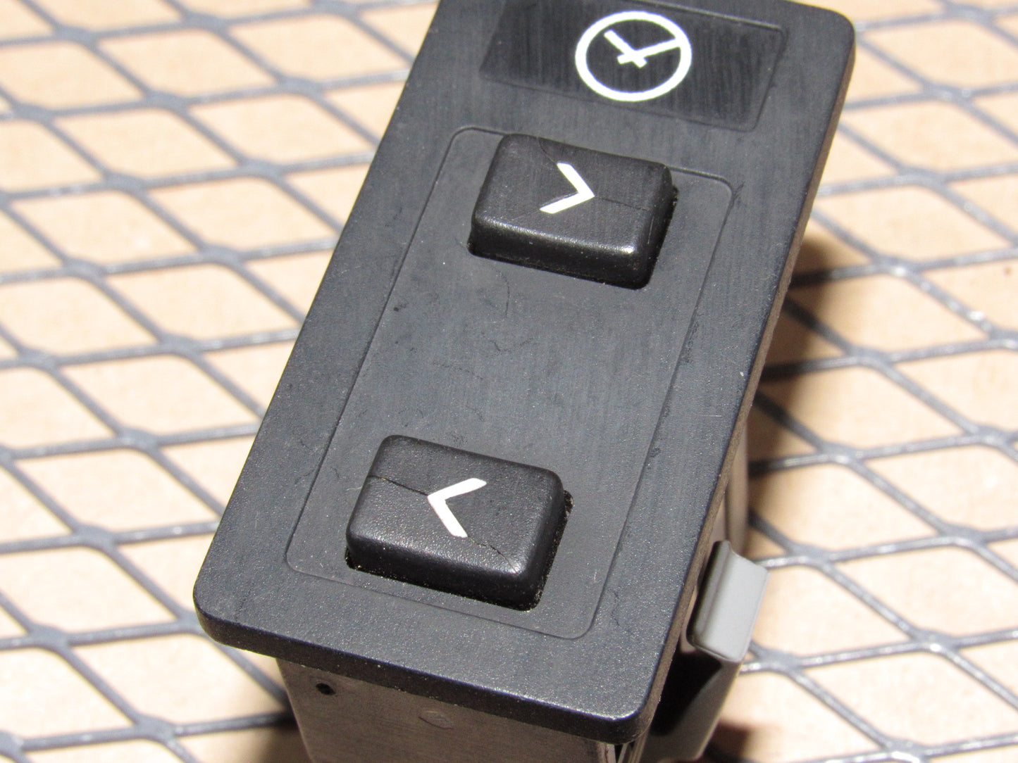 88 89 90 Volvo 760 OEM Clock Adjustment Switch