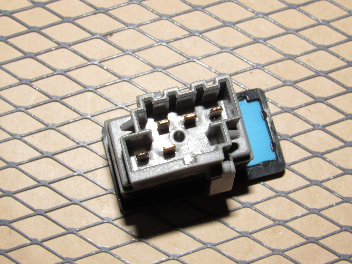 88 89 90 Volvo 760 OEM Clock Adjustment Switch