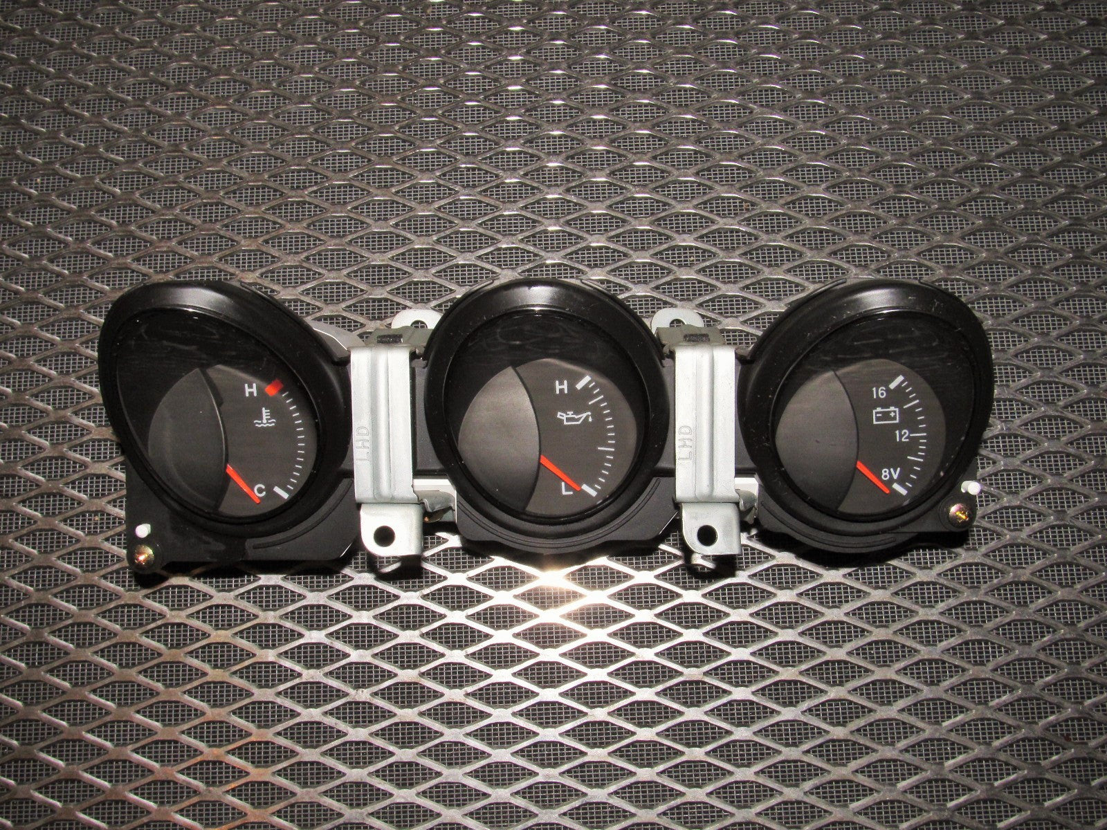 94 95 96 97 Mitsubishi 3000GT OEM Temperature Gas Voltage Gauge