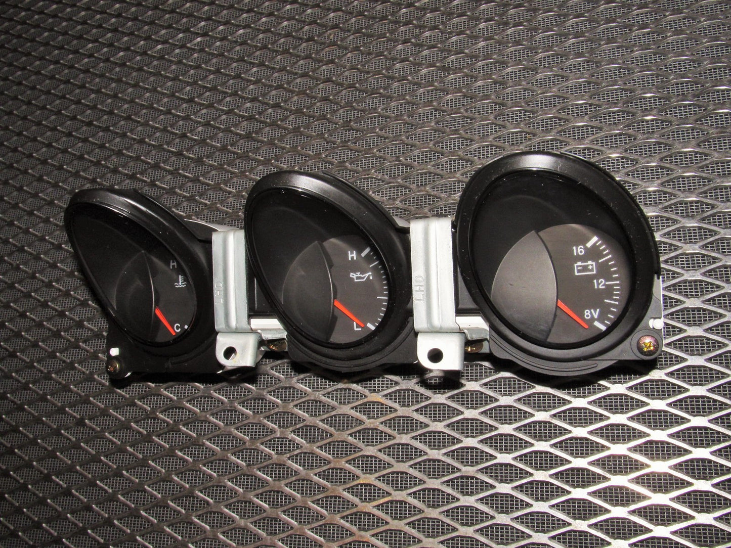 94 95 96 97 Mitsubishi 3000GT OEM Temperature Gas Voltage Gauge