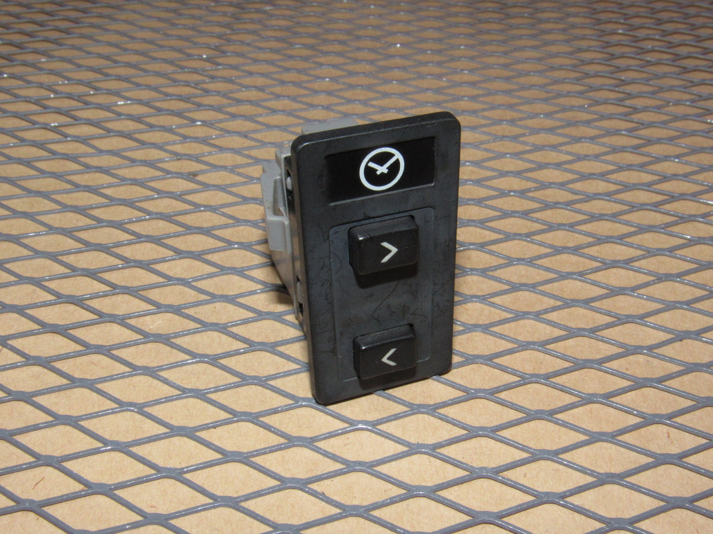 88 89 90 Volvo 760 OEM Clock Adjustment Switch