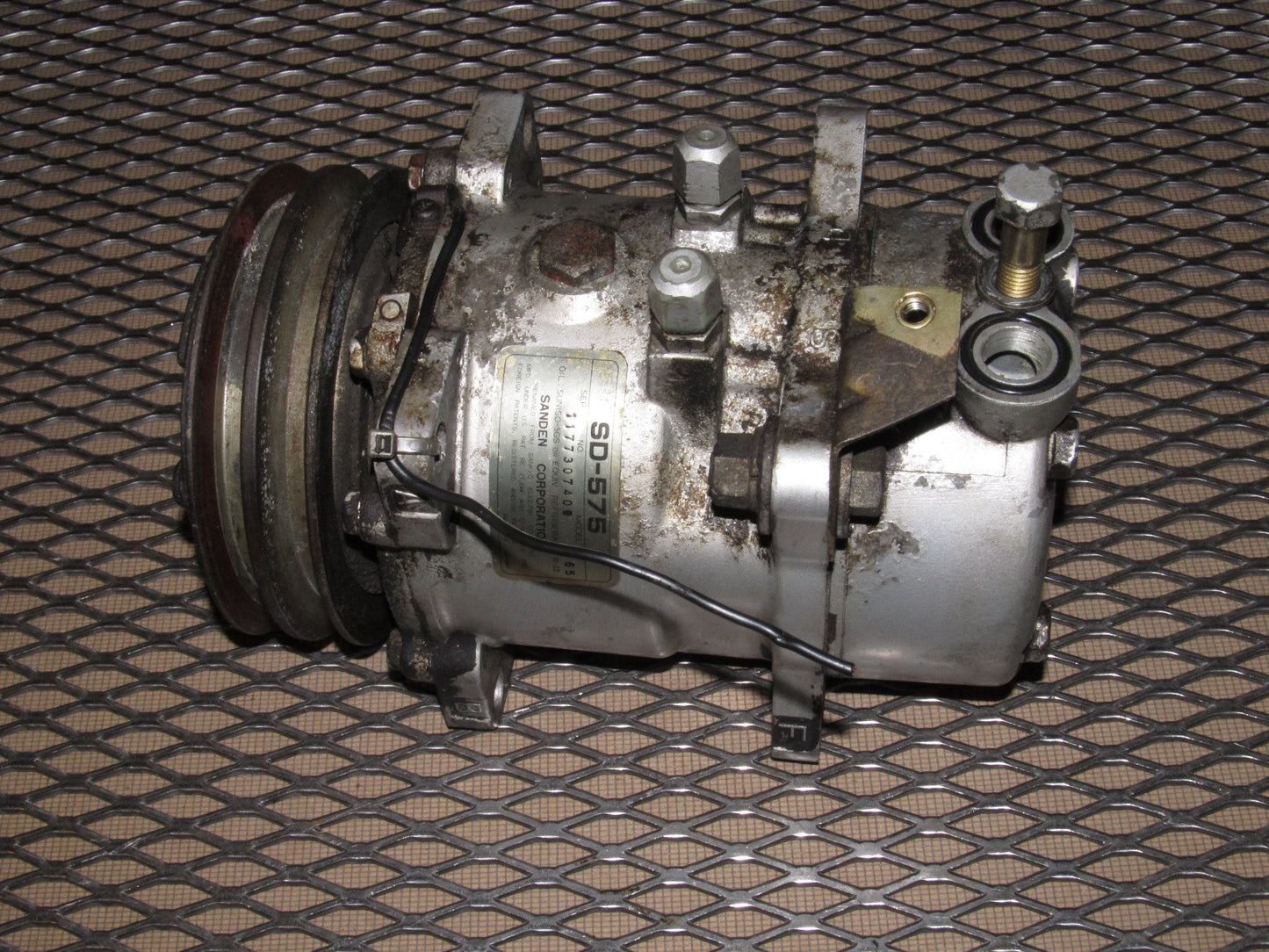 84 85 Mazda RX7 OEM 12A A/C Compressor & Clutch