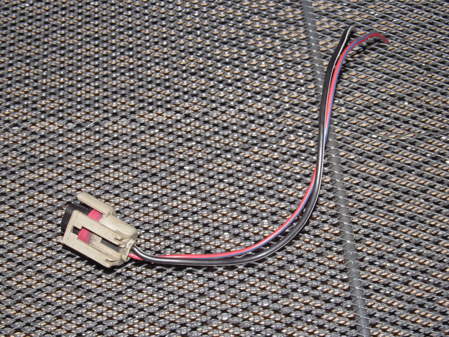 97 98 99 Mitsubishi Eclipse OEM 2.0L NA EGR Vacuum Valve Solenoid