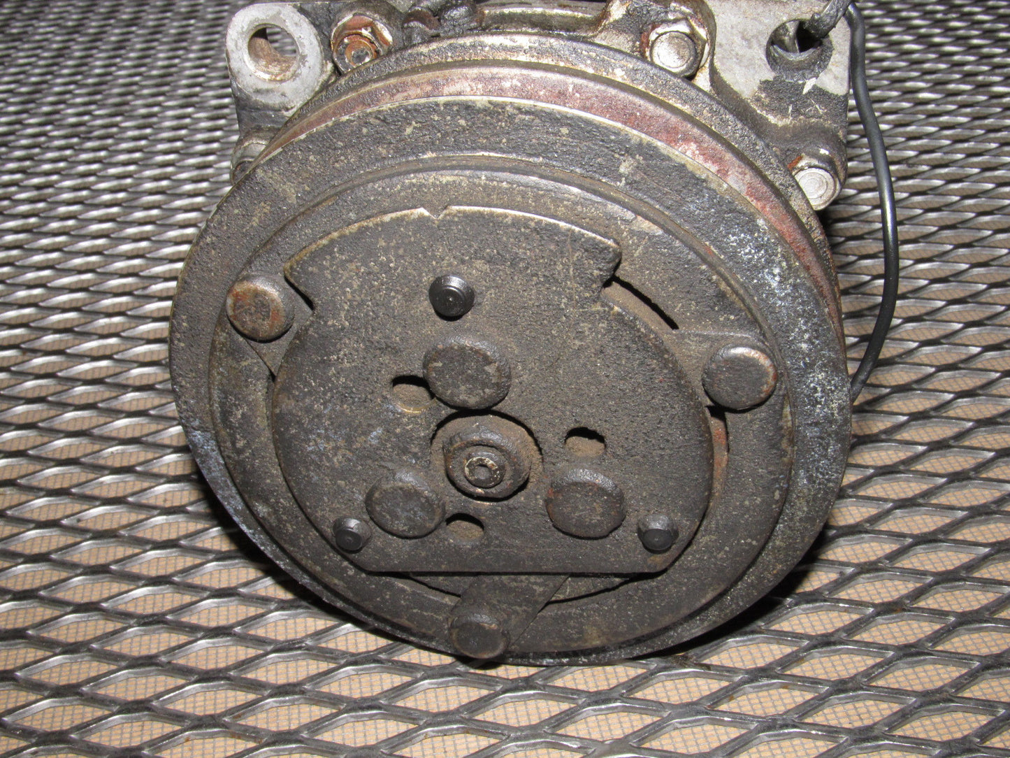 84 85 Mazda RX7 OEM 12A A/C Compressor & Clutch