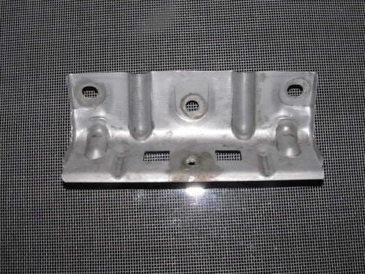 95 96 97 98 99 Mitsubishi Eclipse Door Panel Bracket