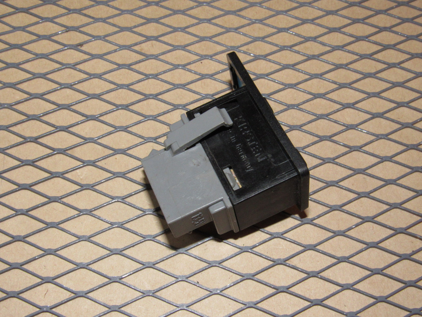 88 89 90 Volvo 760 OEM Clock Adjustment Switch