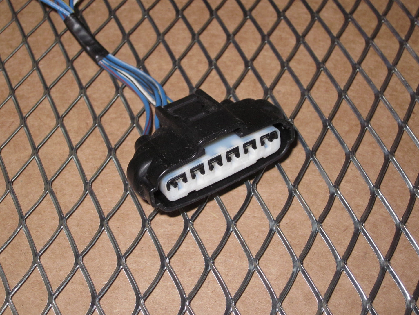 00 01 02 03 04 05 Toyota MR2 OEM Door Latch Actuator Pigtail Harness - Right