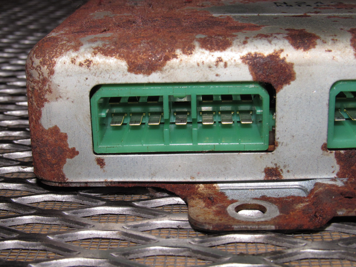 84 85 Mazda RX7 OEM Engine Computer ECU - M/T 12A