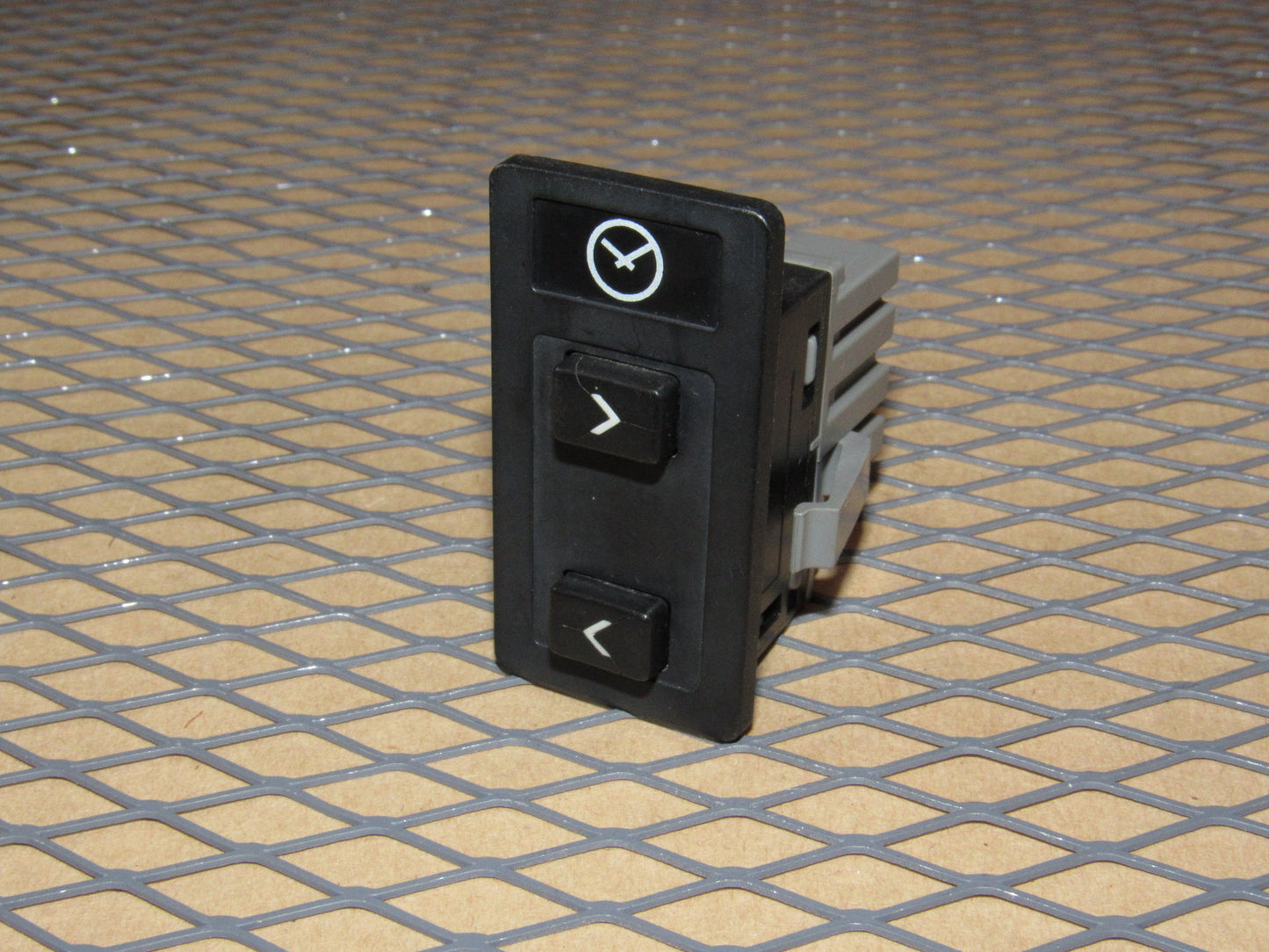 88 89 90 Volvo 760 OEM Clock Adjustment Switch