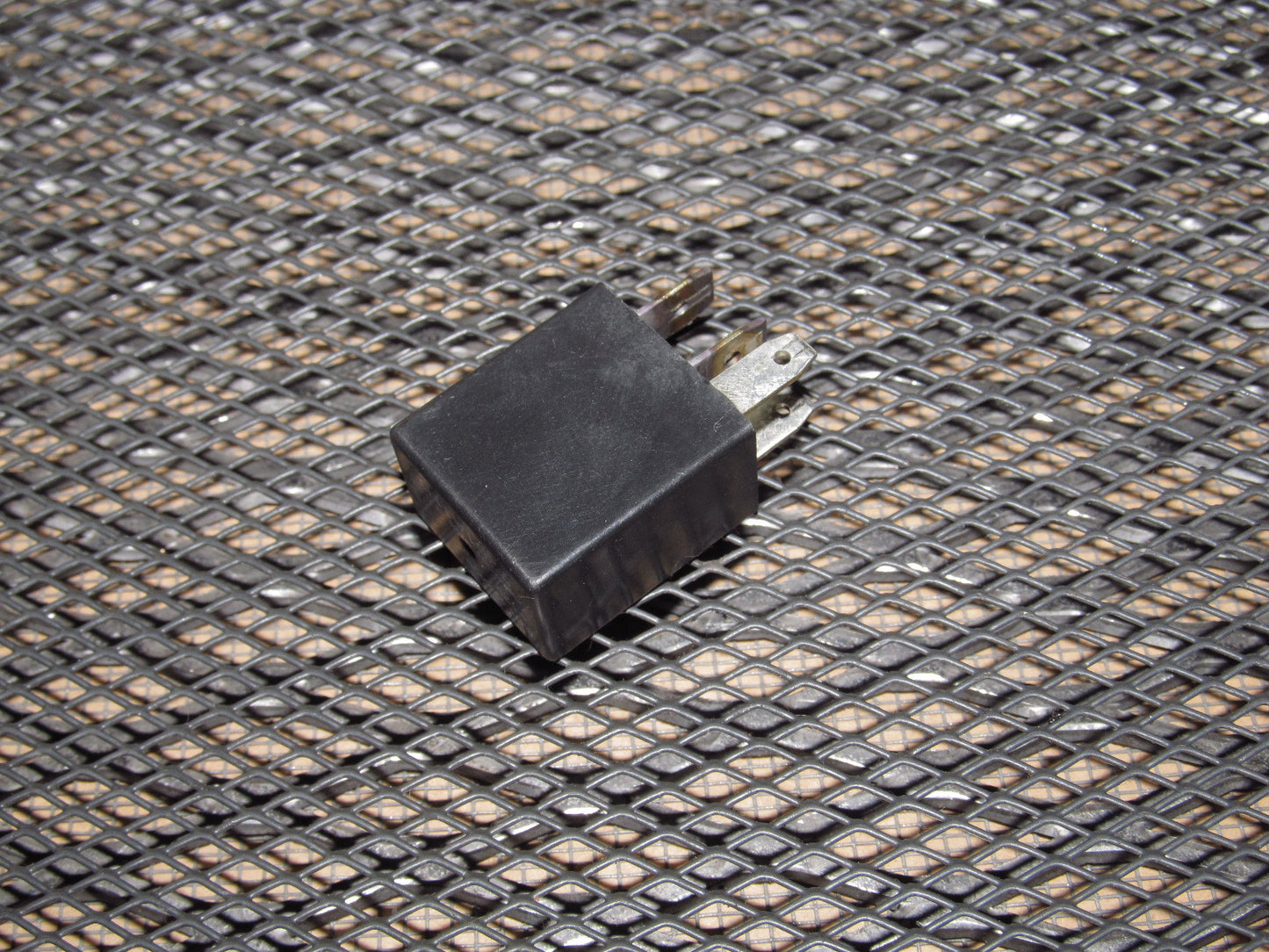 Mitsubishi Universal Relay MR 122409