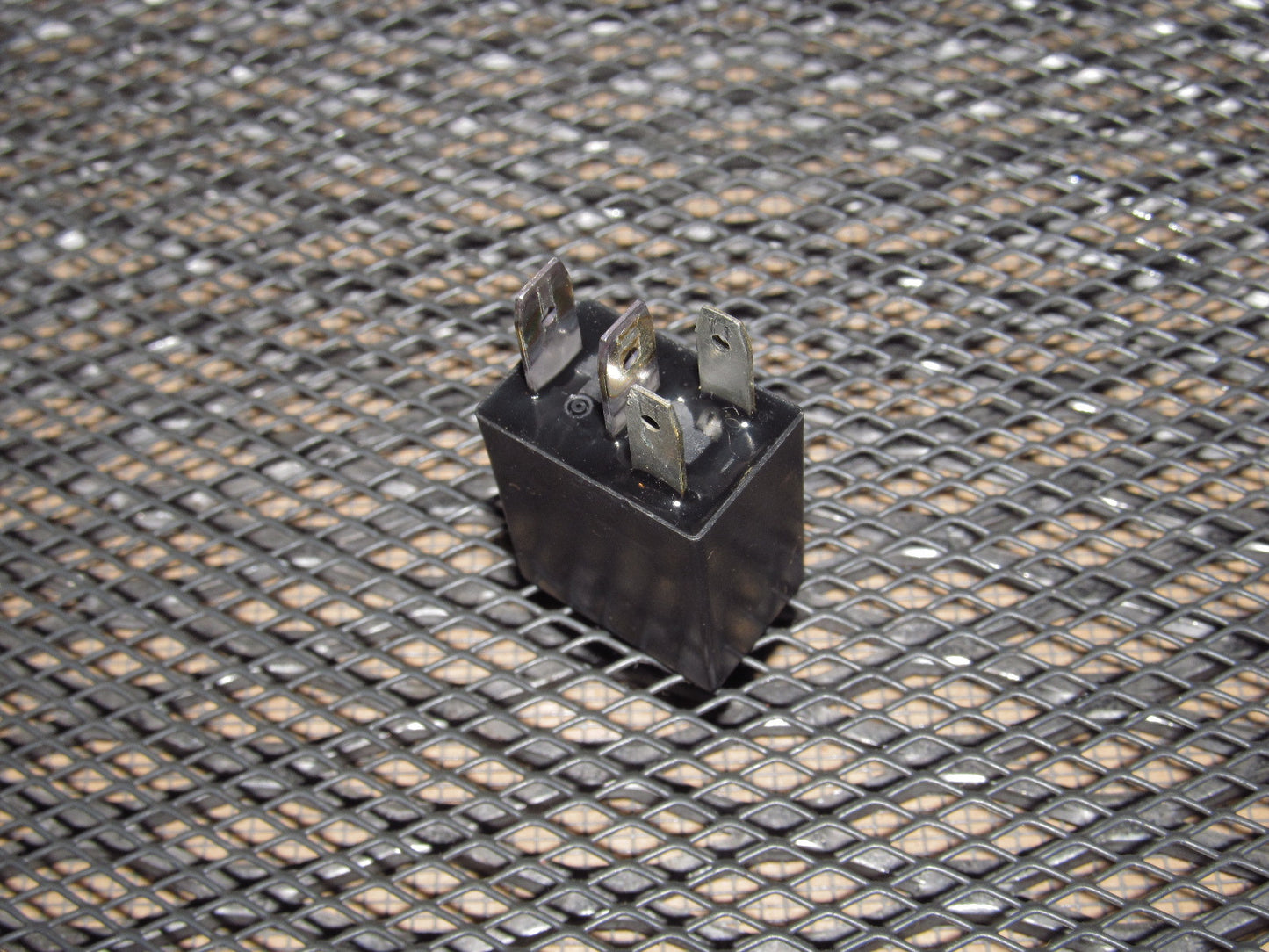 Mitsubishi Universal Relay MR 122409