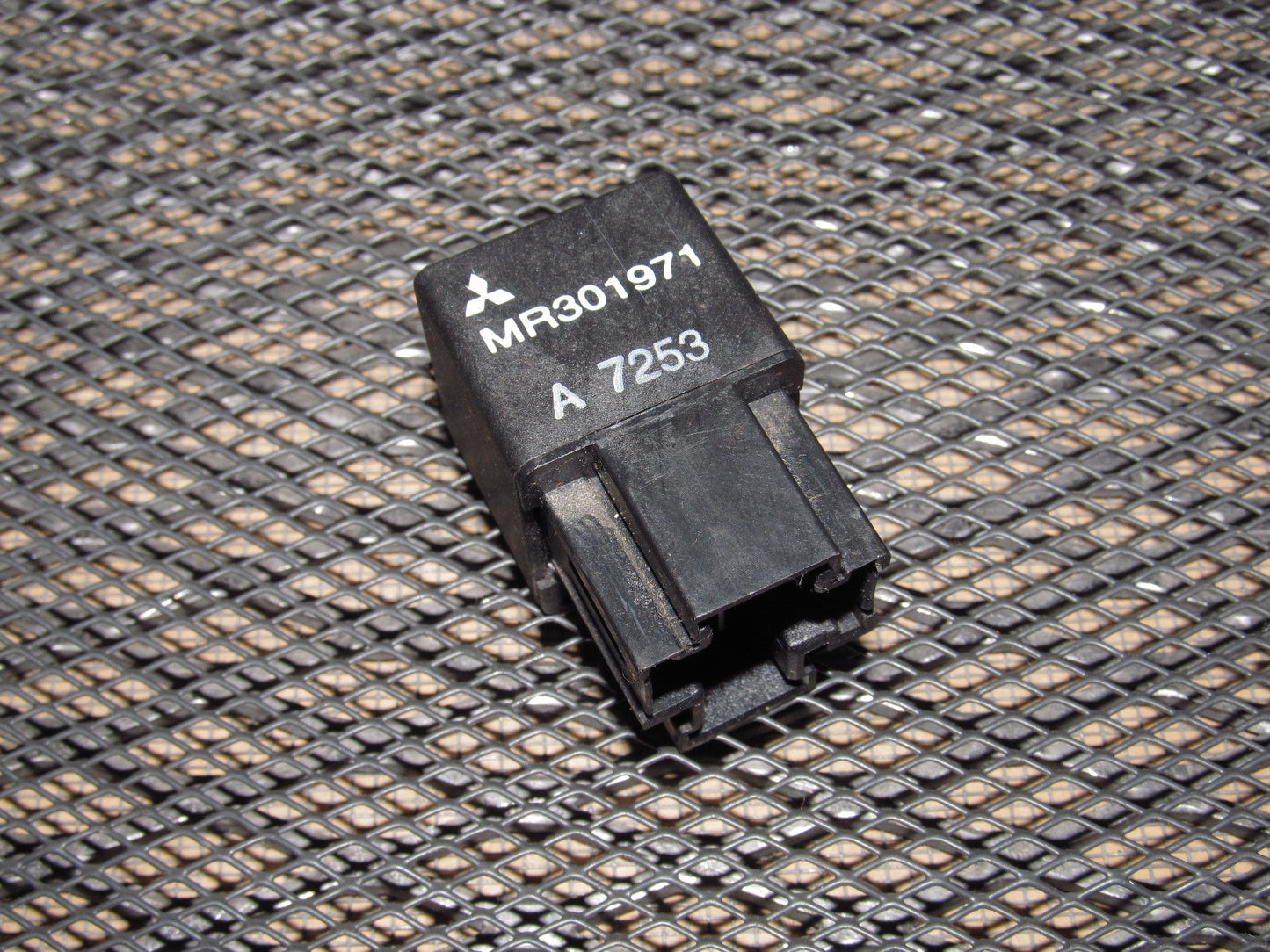Mitsubishi Universal Relay MR301971