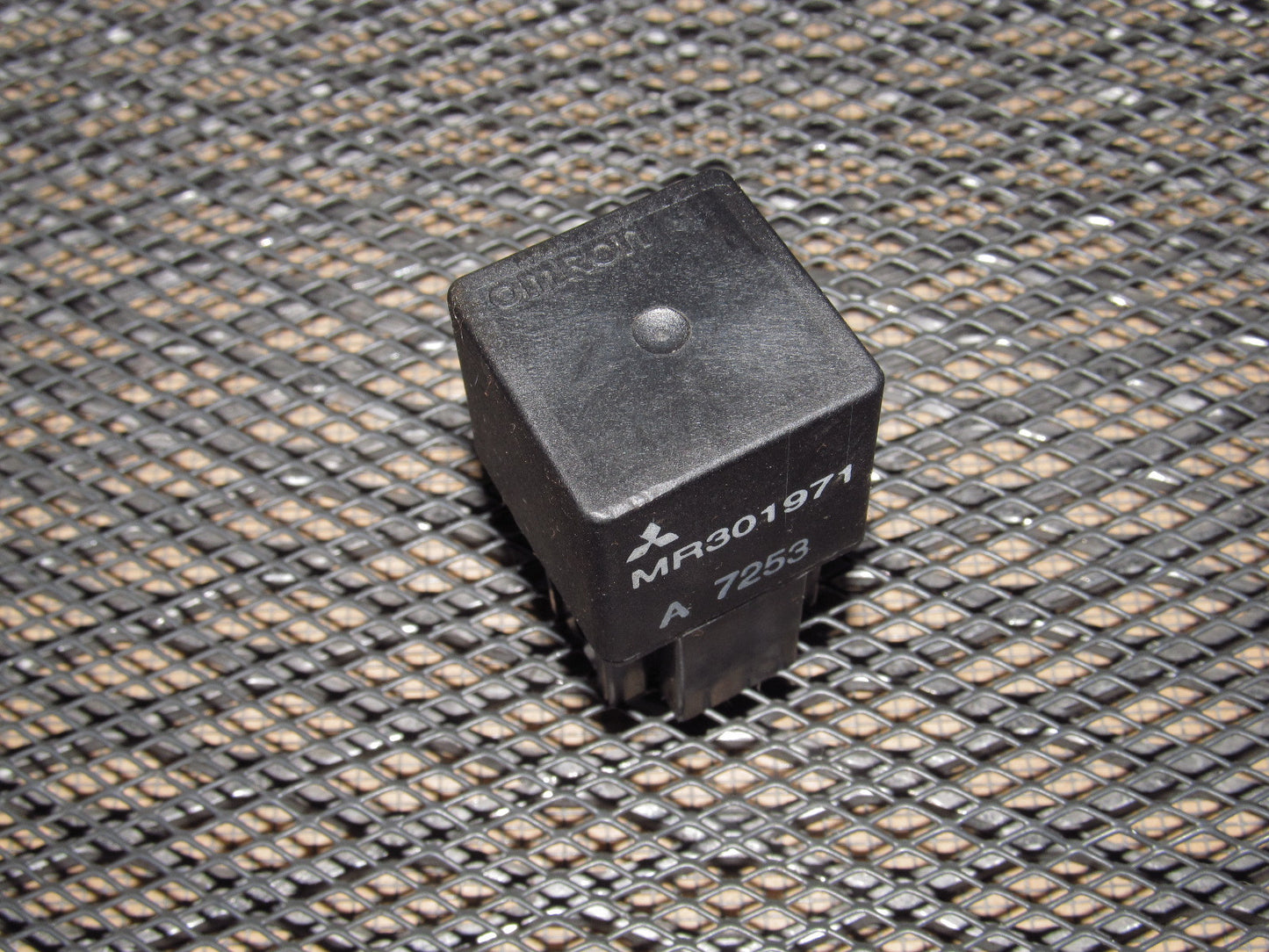 Mitsubishi Universal Relay MR301971