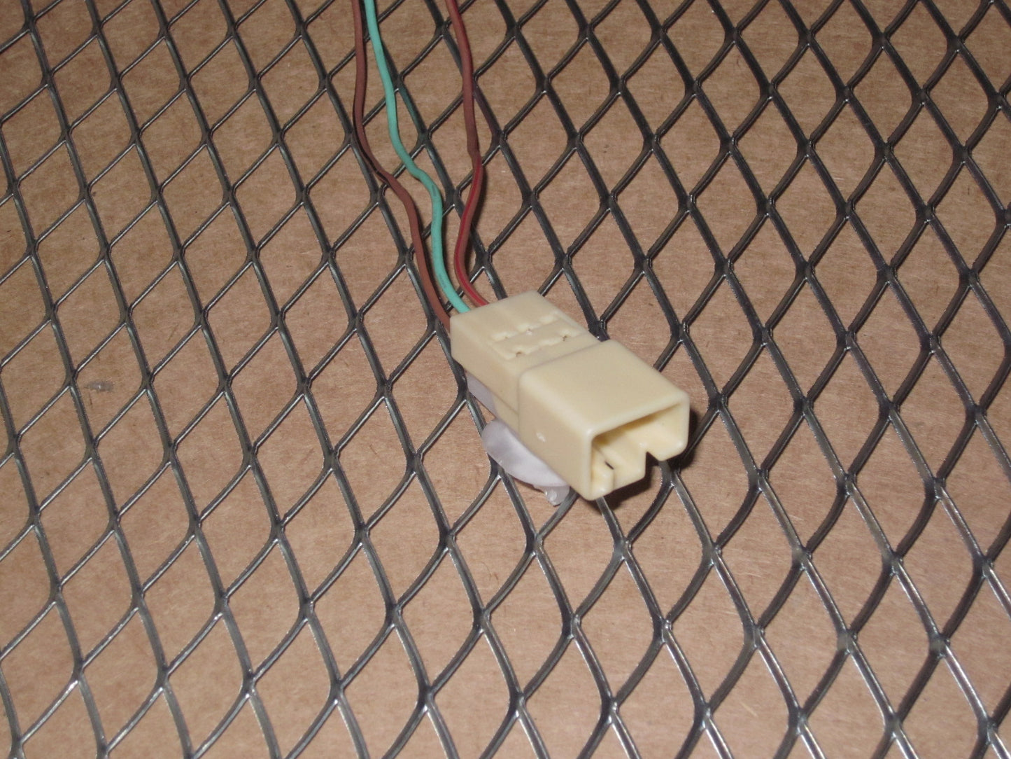 00 01 02 03 04 05 Toyota MR2 OEM Exterior Side Power Mirror Pigtail Harness - Left