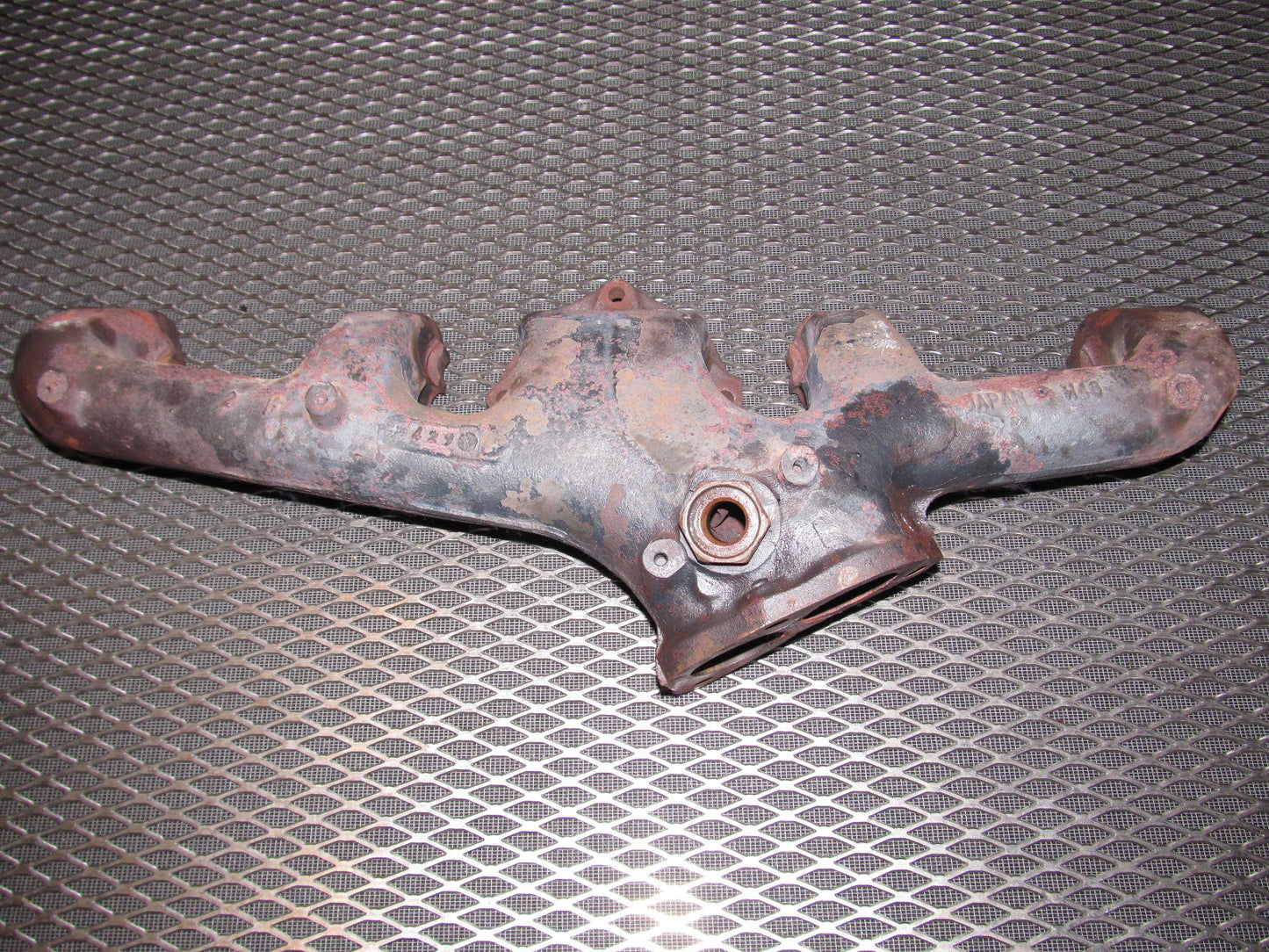81 82 83 Datsun 280zx OEM L28E Exhaust Manifold