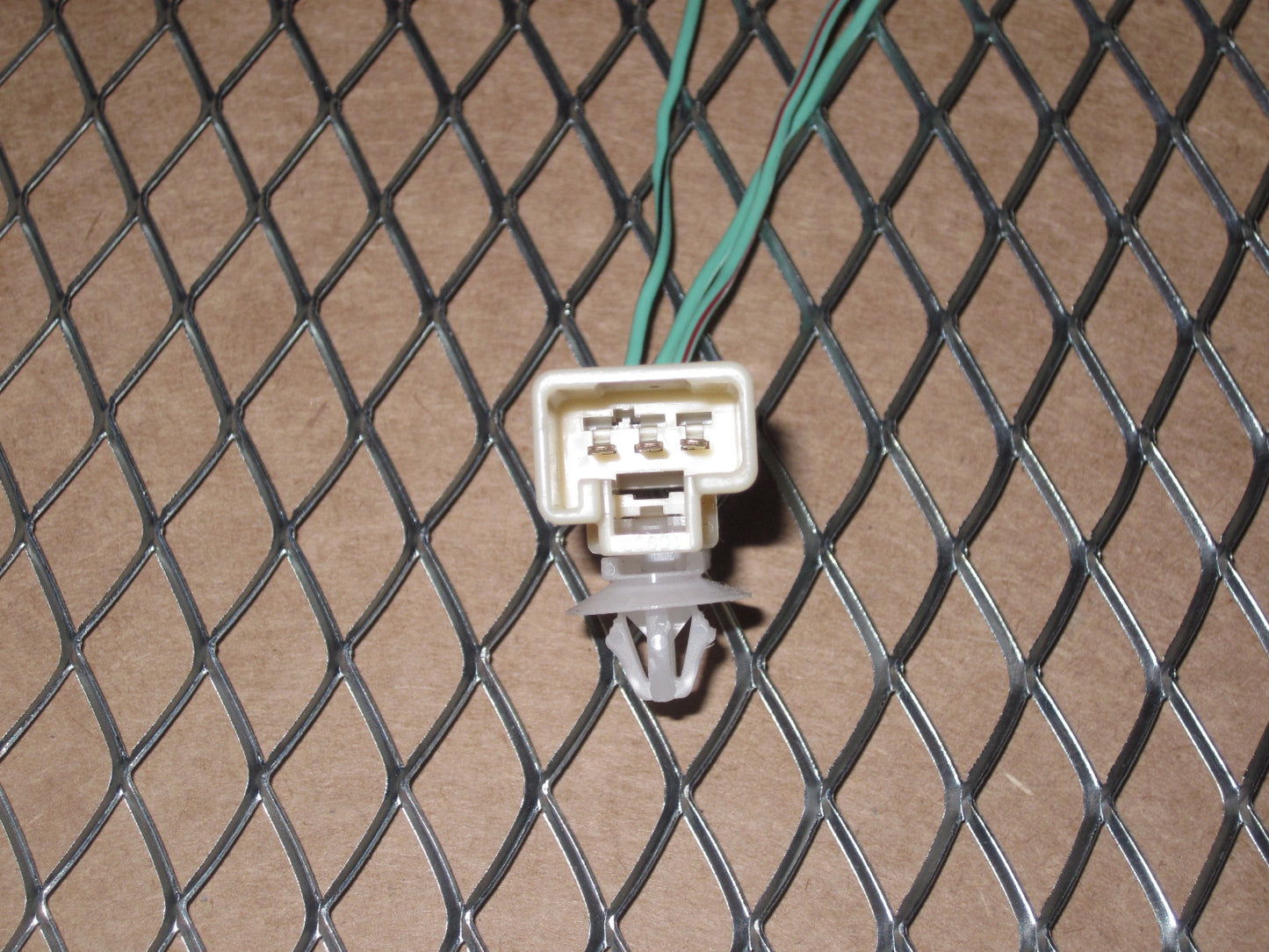 00 01 02 03 04 05 Toyota MR2 OEM Exterior Side Power Mirror Pigtail Harness - Right