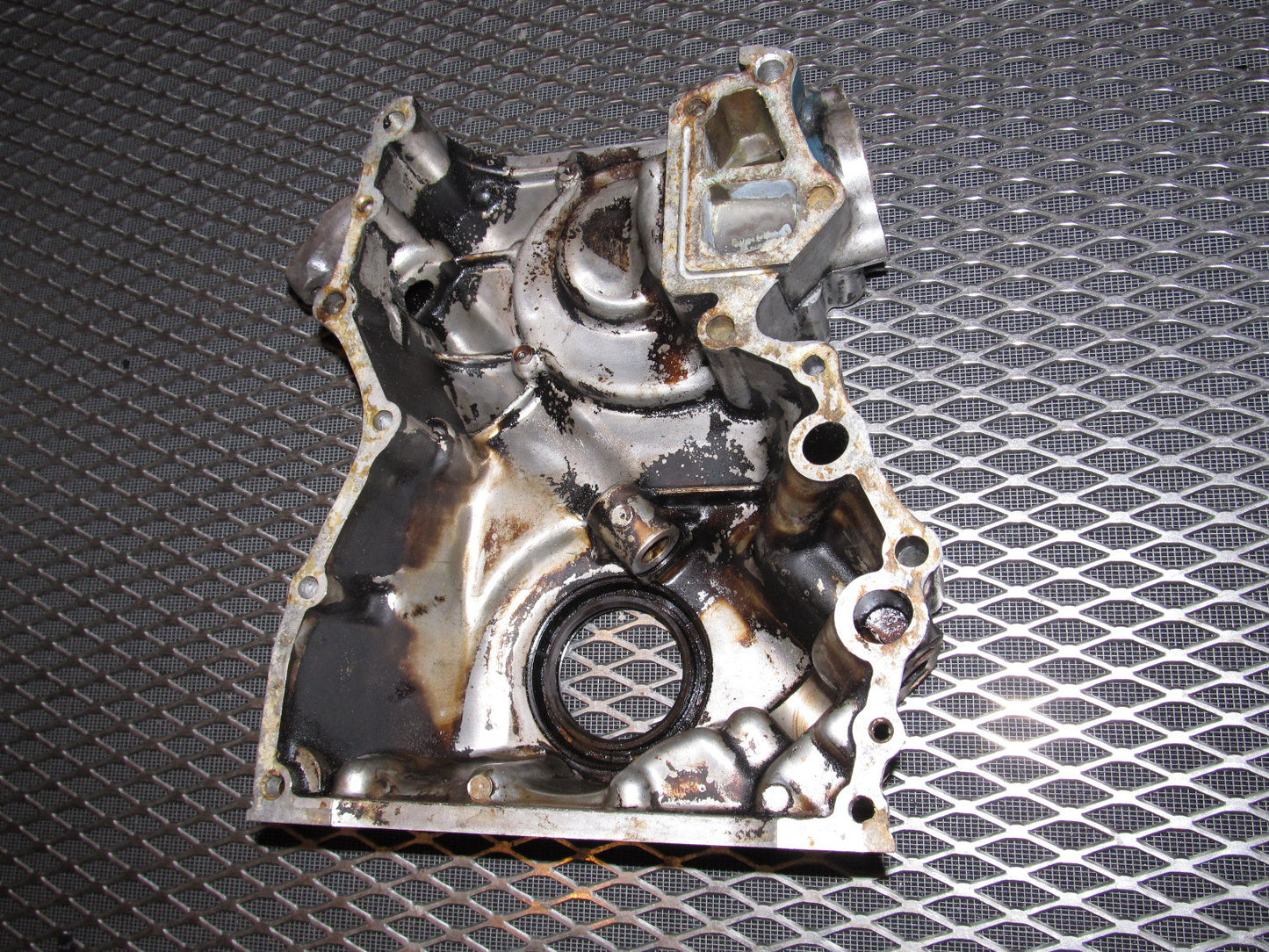 81 82 83 Datsun 280zx OEM L28E Engine Front Cover Housing