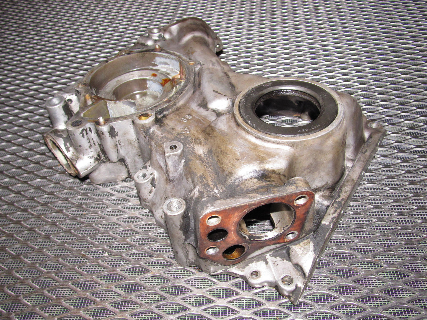 81 82 83 Datsun 280zx OEM L28E Engine Front Cover Housing