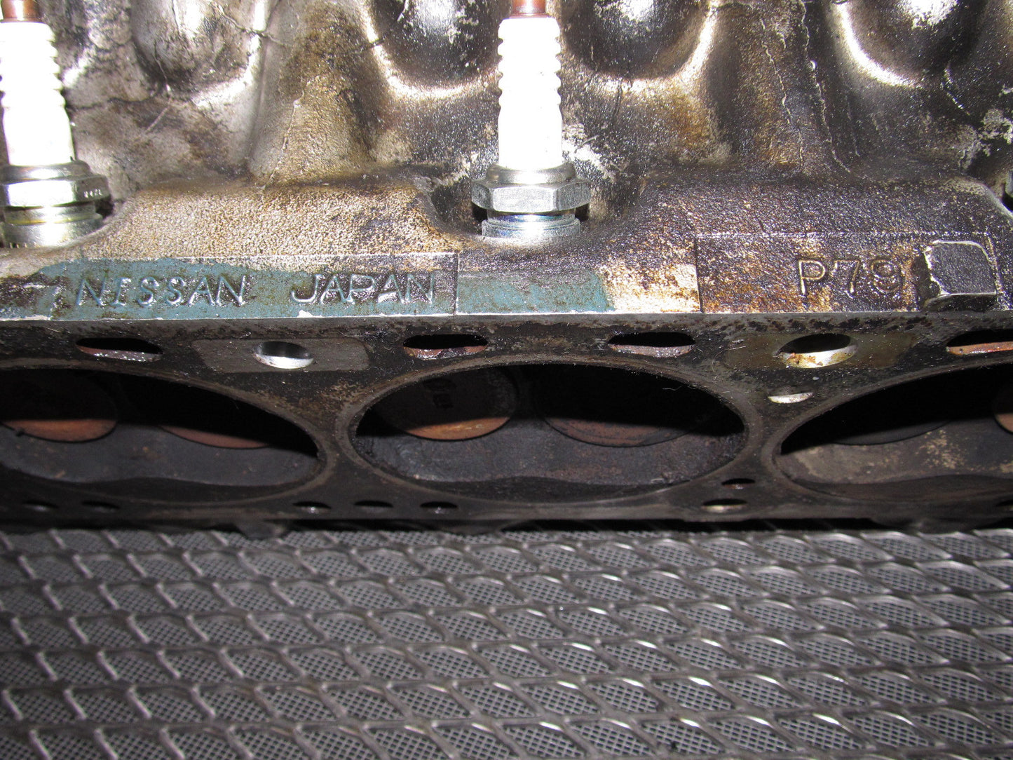 81 82 83 Datsun 280zx OEM L28E Engine Cylinder Head