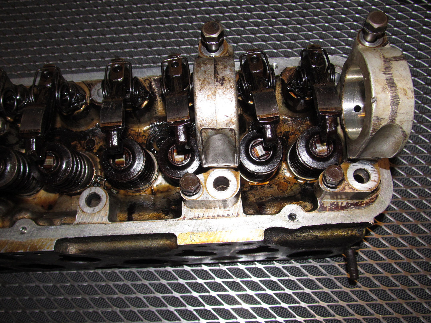81 82 83 Datsun 280zx OEM L28E Engine Cylinder Head